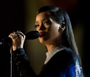 Rihanna Returns to the Charts