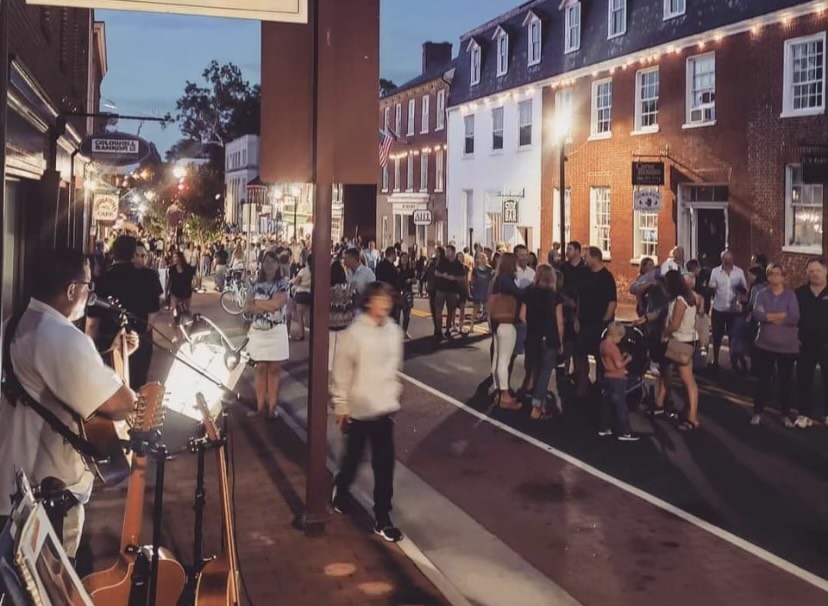 First Friday Returns to Leesburg