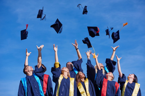 A College Counselor's Application Tips